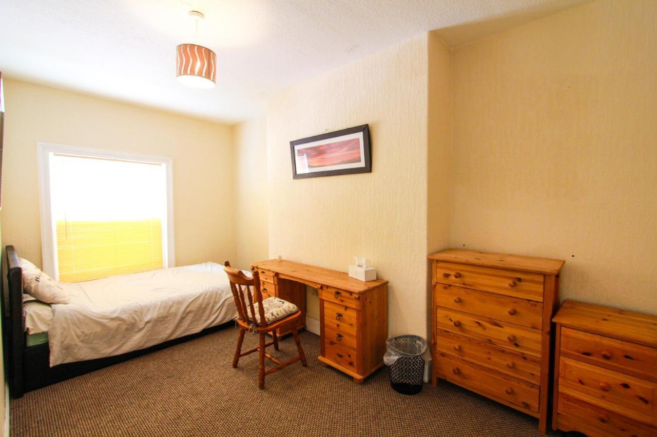 Central Bolton Accommodation Szoba fotó